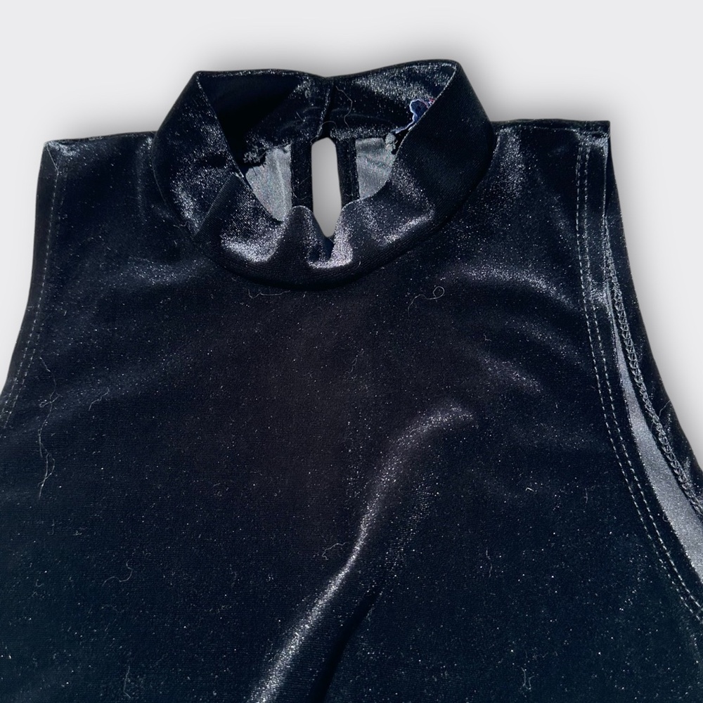 ONE LOVE CLOTHING Little Black Velvet Dress Mock Neck Sleeveless Swing Trapeze M - Picture 3 of 7